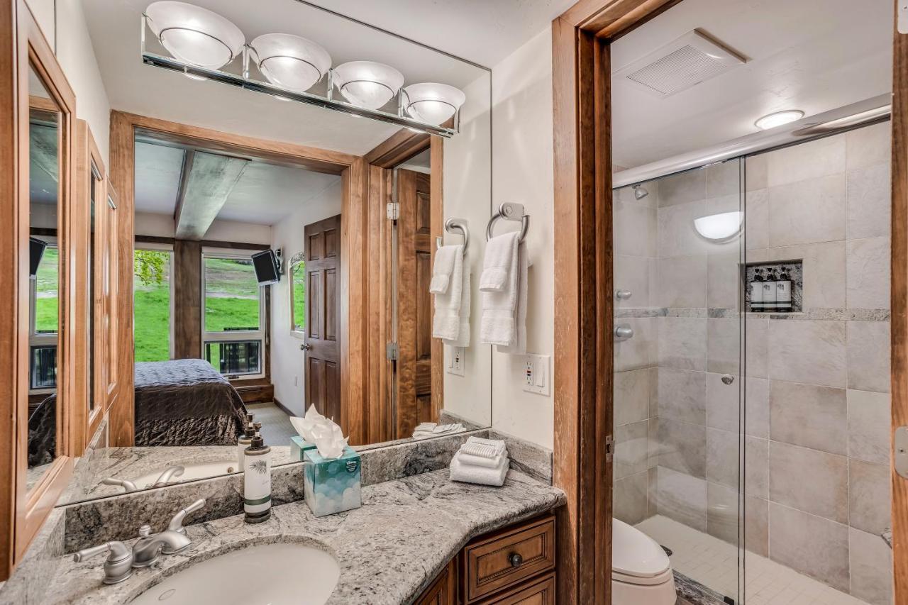Interlude Condominiums 2-Bedroom Unit 205 Snowmass Village Exterior photo